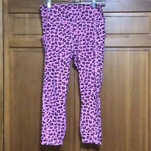 Pink leopard Fableltics leggings. Size large